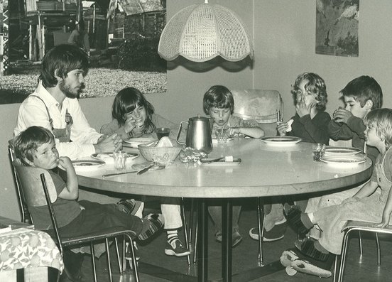 Betreuung der Kinder in Familiengruppen